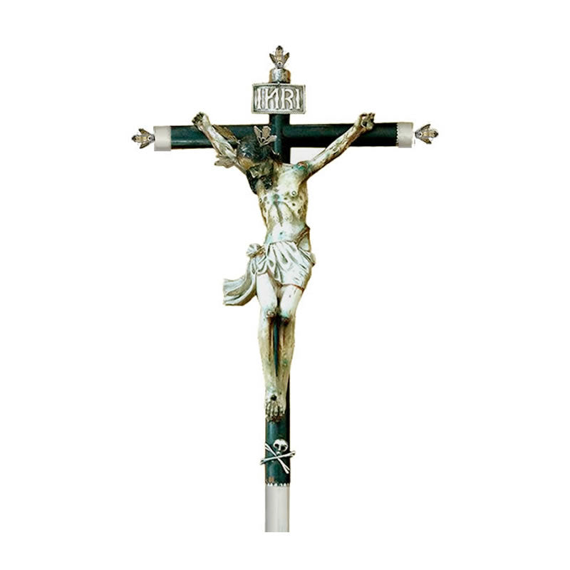 Crucifijo colonial. Madera y plata