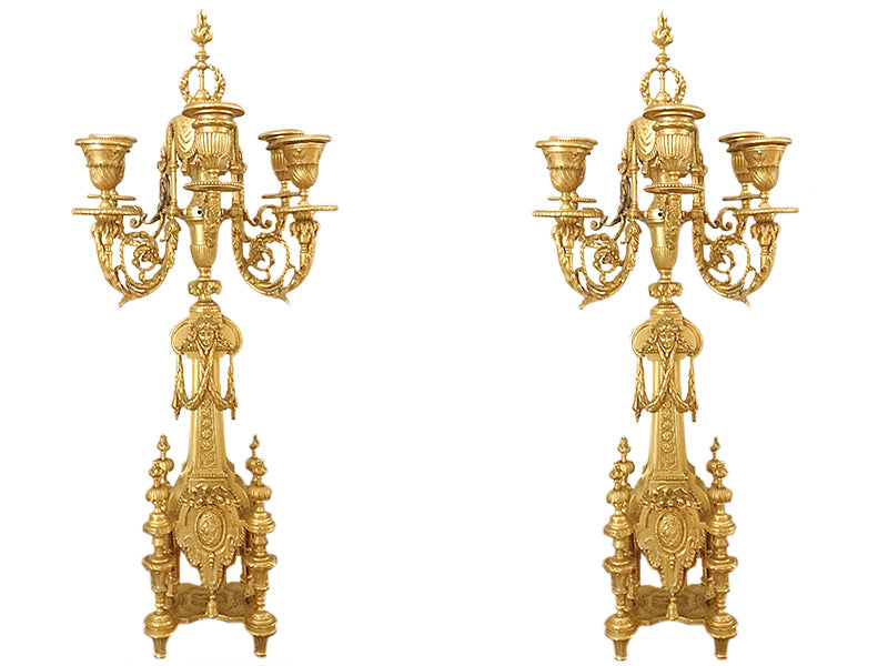 Par de candelabros en bronce dorado. Francia. S. XIX