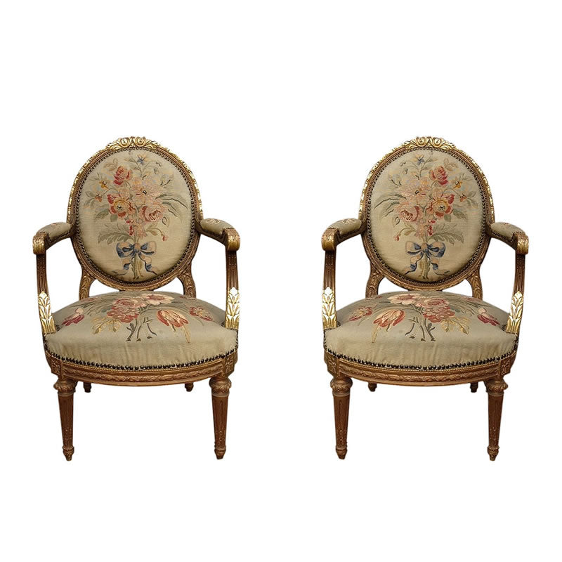 Par de sillas estilo Louis XV
