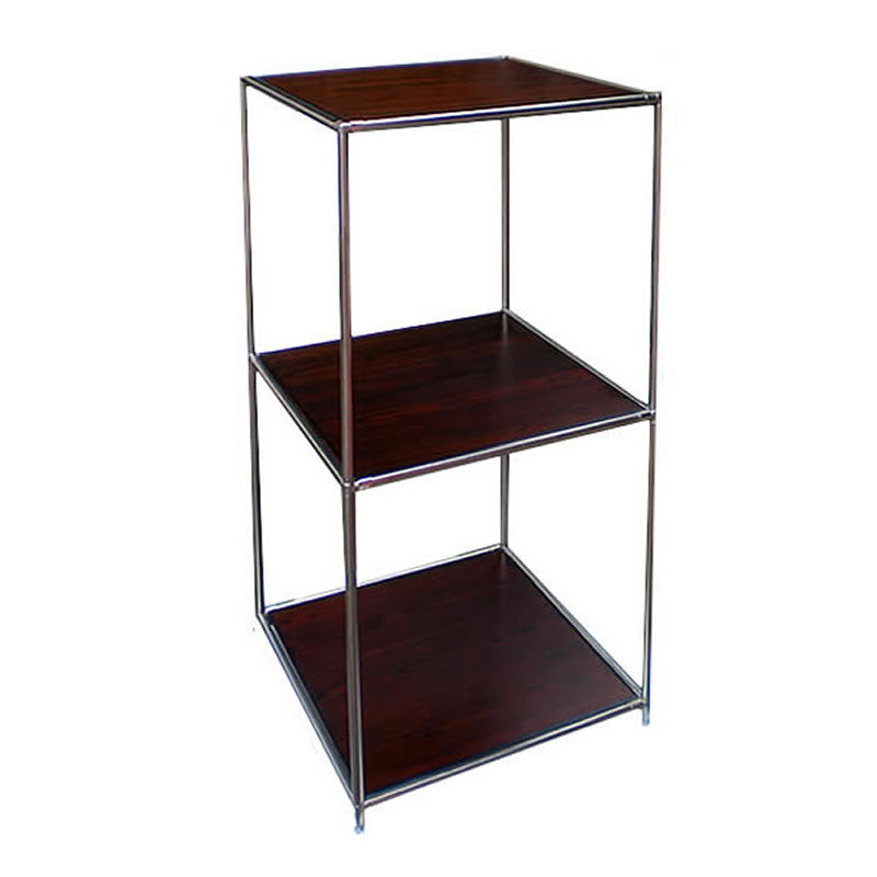 Mesa auxiliar en cromo y madera. Tres niveles. 1970